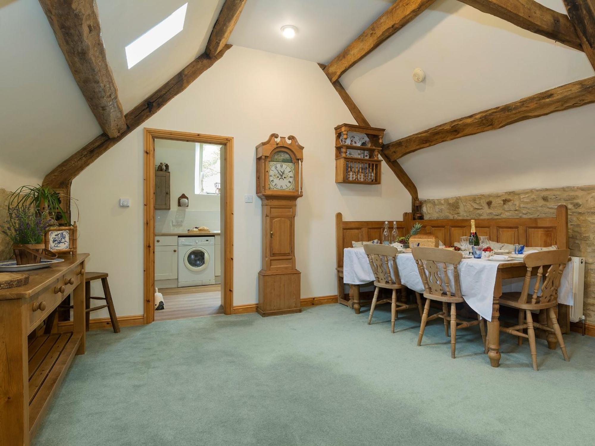 Flowers Barn Daglingworth Экстерьер фото