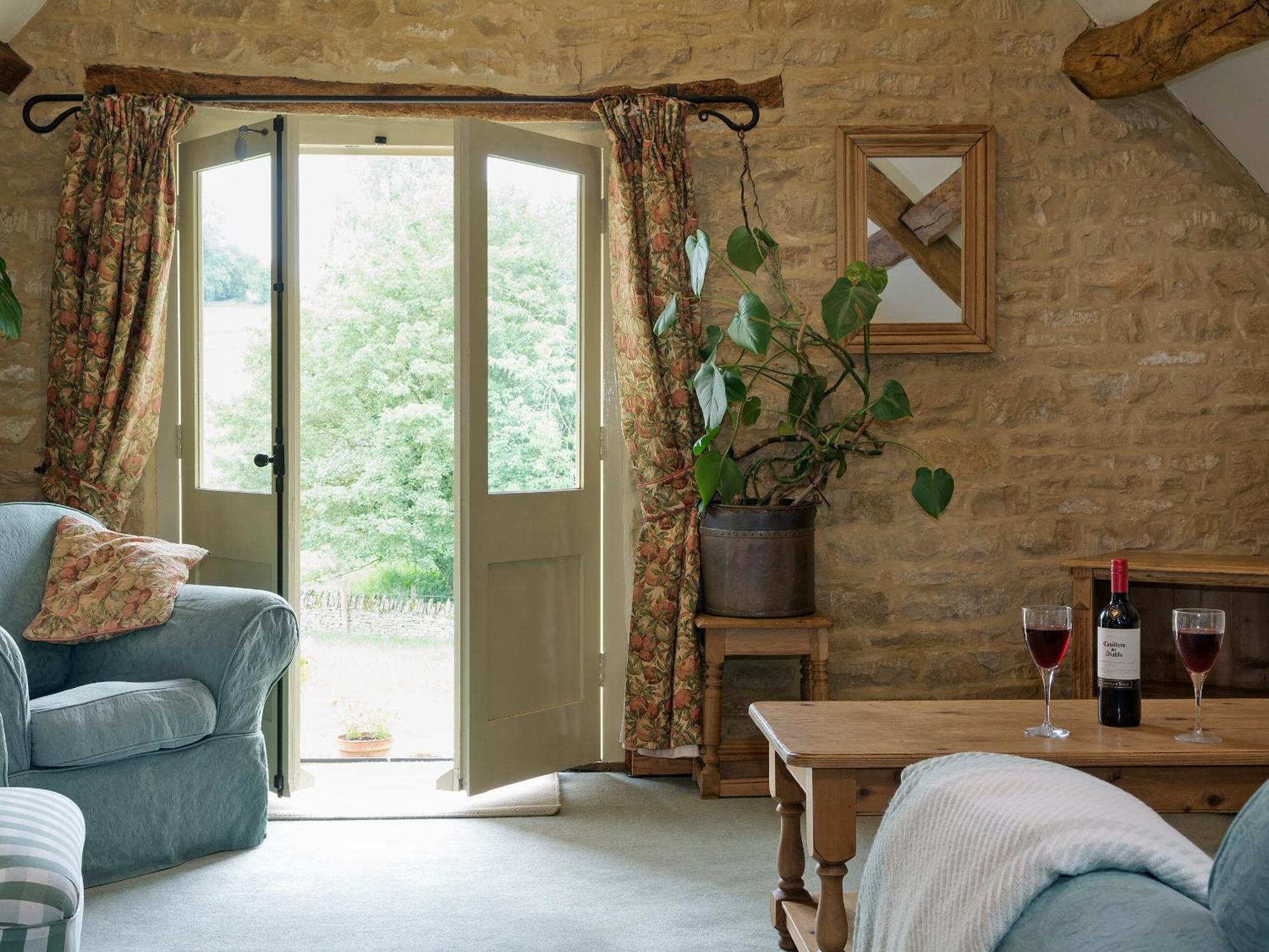 Flowers Barn Daglingworth Экстерьер фото